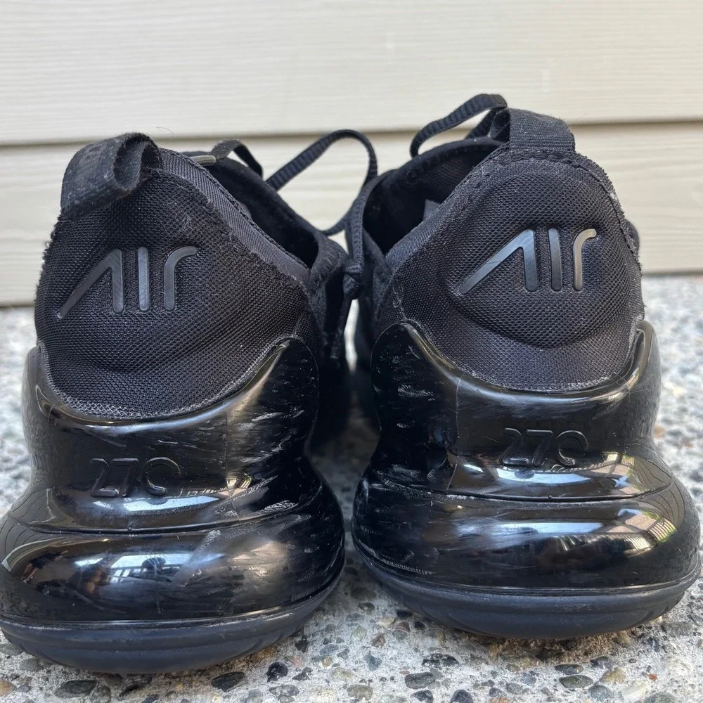 Nike Air Max 270 Women's Triple Black Sneakers AH6789-006 Size 9.5 Running Shoes